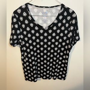 Black with White Floral Croft & Barrow The Classic Tee V Neck